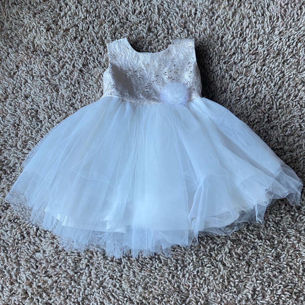 Girls dress